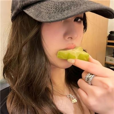 秋月春花未了情